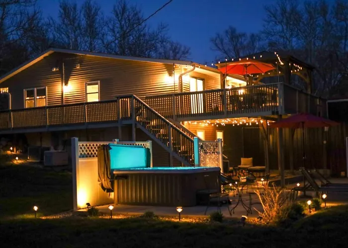 Spacious Family Getaway - Pool, Hot Tub, Games, Gym *