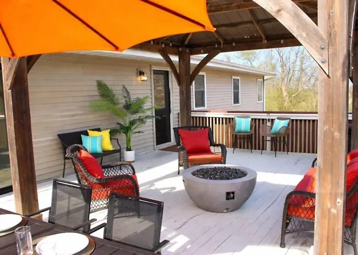 Holiday home Spacious Family Getaway - Pool, Hot Tub, Games, Gym